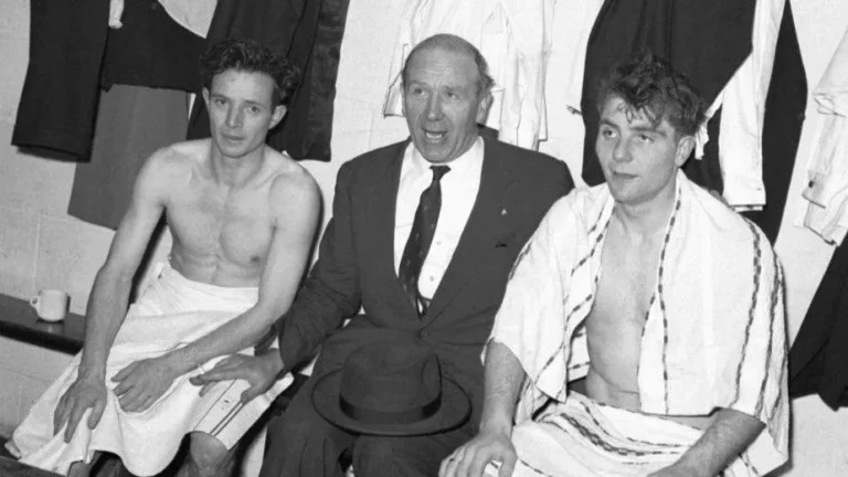 Sir Matt Busby Signs £750 Contract with Man Utd