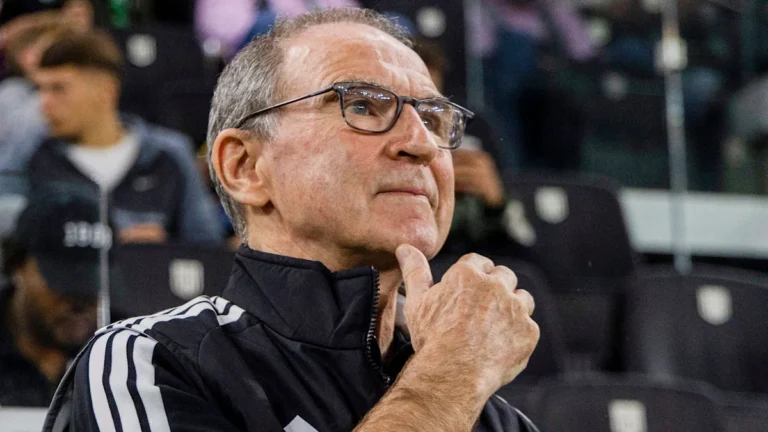 O'Neill Remains Hopeful on Transfers After LASK Defeat