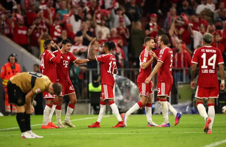 Bayern Munich Launch Title Defense with 5-1 Victory over Stuttgart