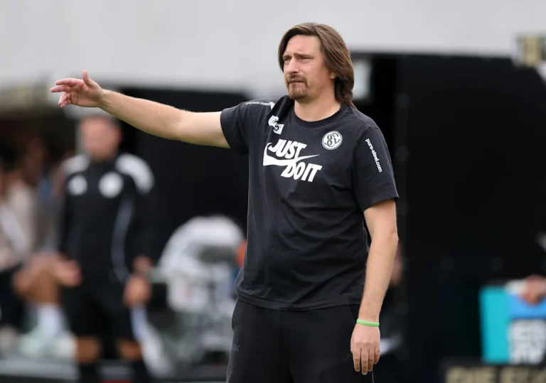 Vincent Wagner Claims ‘Brave Football’ is Key to Elversberg’s Bundesliga Survival Vincent Wagner Claims 'Brave Football' is Key to Elversberg's Bundesliga Survival