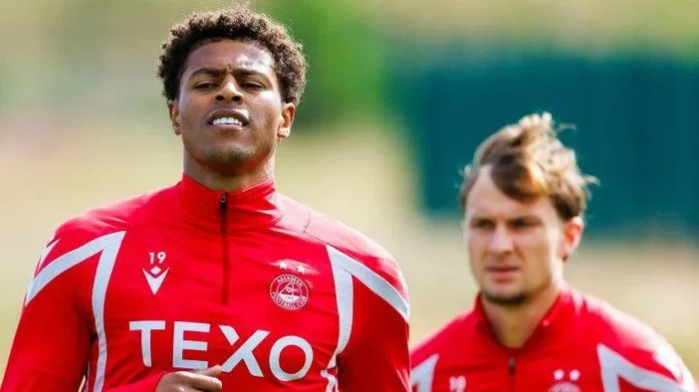 Aberdeen's Yengi Rejoins Sanfrecce Hiroshima in Japan