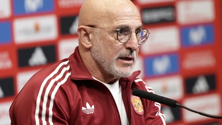 പത്ത് ദിവസത്തിനുള്ളിൽ നാല് മത്സരങ്ങൾ കളിക്കുന്നത് ഉചിതമല്ല: ലൂയിസ് ഡി ലാ ഫ്യൂ എൻ്റെ പത്ത് ദിവസത്തിനുള്ളിൽ നാല് മത്സരങ്ങൾ കളിക്കുന്നത് ഉചിതമല്ല: ലൂയിസ് ഡി ലാ ഫ്യൂ എൻ്റെ