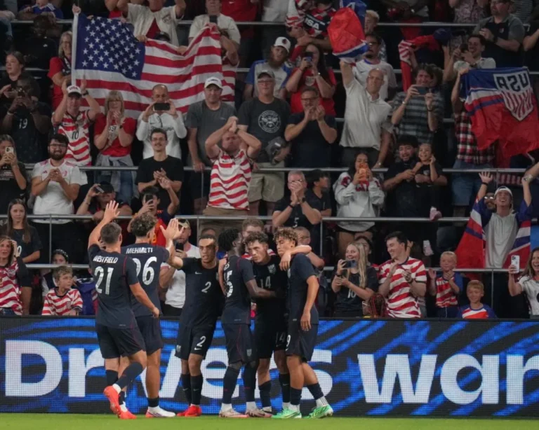 ചിലിക്ക് എതിരായ വിജയം: യുഎസ്എംഎൻടി (USMNT) യുവതാരങ്ങൾക്ക് തിളക്കമാർന്ന പ്രകടനം चिली के खिलाफ विवादित मुकाबले में USMNT के युवा खिलाड़ियों का शानदार प्रदर्शन, 4-2 से दर्ज की जीत