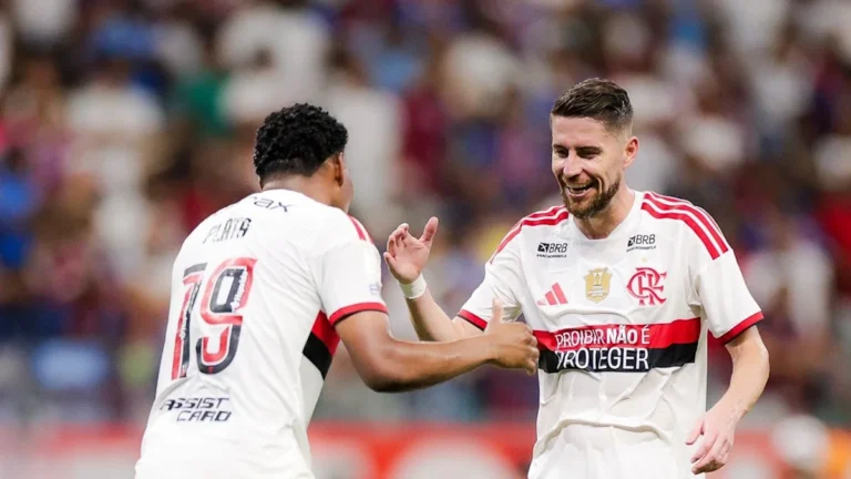 দ্বিতীয়ার্ধে দাপট, বাহিয়াকে হারিয়ে ফের Brasileirão-এর শীর্ষে ফ্লামেঙ্গো ബ്രസീലിയോ സീരി എ: ബഹിയയെ തോൽപ്പിച്ച് ഫ്ലെമെംഗോ ഒന്നാമത്
